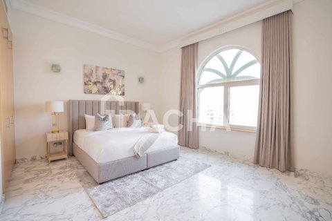 Квартира с 4 спальнями в Shoreline Apartments, ОАЭ №161254 12