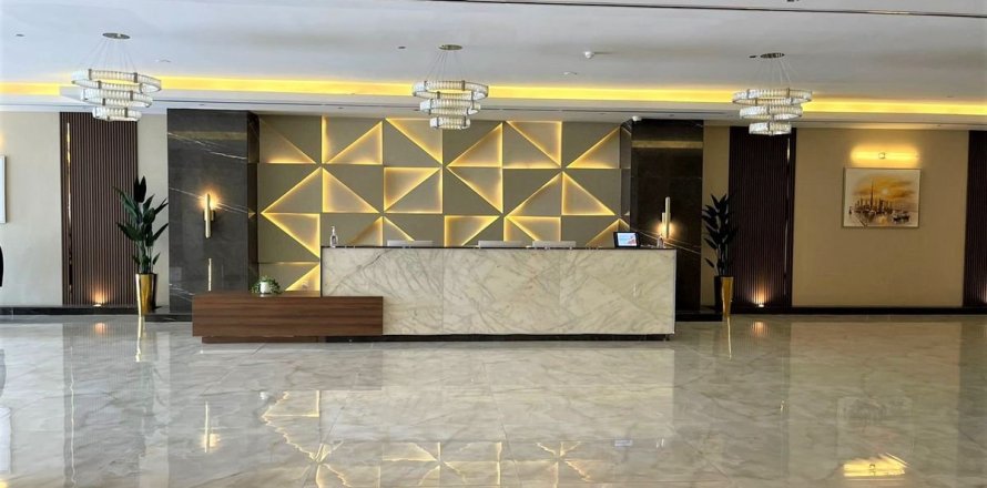 2 bedrooms Apartment in Dubai Sports City, UAE No. 168147
