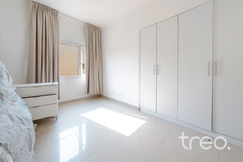Villa de 4 dormitorios en Meadows, UAE No. 187996 11
