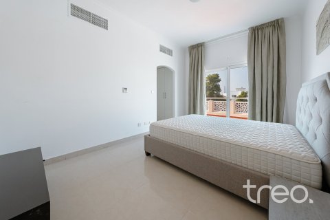 Villa de 4 dormitorios en Meadows, UAE No. 187996 13