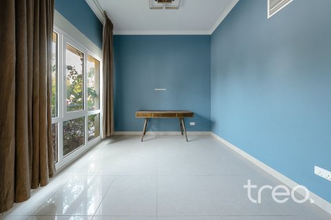 Villa de 4 dormitorios en Meadows, UAE No. 187996 6