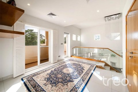 4 bedrooms Villa in Arabian Ranches, UAE No. 187997 7