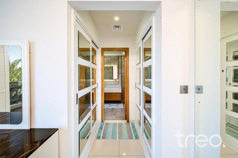 4 bedrooms Villa in Arabian Ranches, UAE No. 187997 9