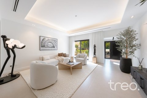 4 bedrooms Villa in Meadows, UAE No. 187991 8