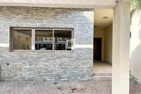 Townhouse de 3 dormitorios No. 129723 11