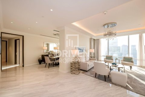 Apartment de 4 dormitorios en The Address Residence Fountain Views, UAE No. 84025 3