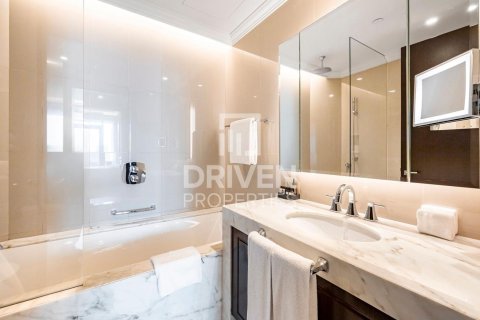Apartment de 3 dormitorios en The Address Residence Fountain Views, UAE No. 84026 10