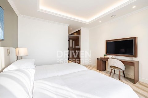 Apartment de 3 dormitorios en The Address Residence Fountain Views, UAE No. 84026 14