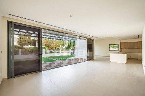 5 bedrooms Villa in Sidra Villas, UAE No. 192667 28