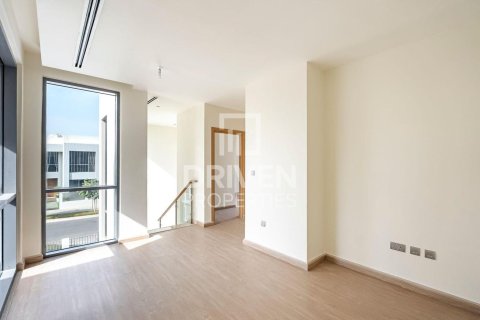 5 bedrooms Villa in Sidra Villas, UAE No. 192667 14