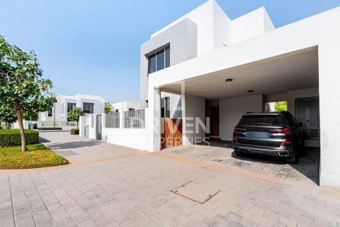 5 bedrooms Villa in Sidra Villas, UAE No. 192667 20