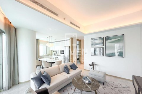 Квартира с 3 спальнями в Address Harbour Point, ОАЭ №192670