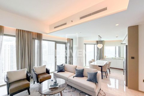 Квартира с 3 спальнями в Address Harbour Point, ОАЭ №192670 3