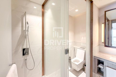 Квартира с 3 спальнями в Address Harbour Point, ОАЭ №192670 16