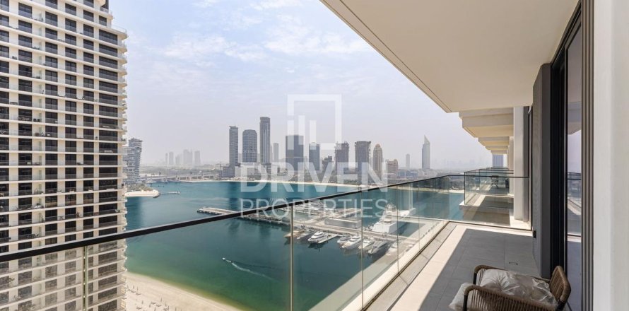 Квартира с 2 спальнями в EMAAR Beachfront, ОАЭ №191917