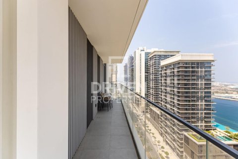 Квартира с 2 спальнями в EMAAR Beachfront, ОАЭ №191917 15