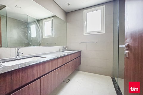 4 bedrooms Townhouse in Dubai, UAE No. 168100 17