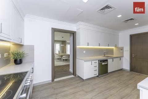 5 غرفة نوم  تاون هاوس  رقم 132055 31