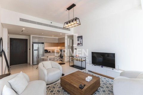 Квартира с 2 спальнями в EMAAR Beachfront, ОАЭ №192563