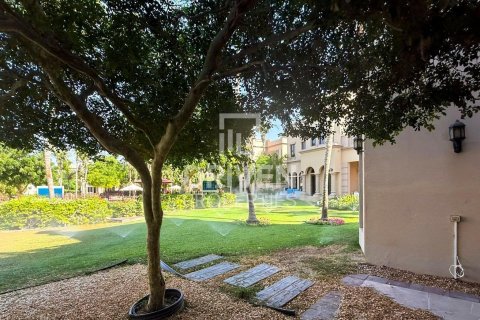 Вилла с 4 спальнями в Canal Cove Villas, ОАЭ №192933 28
