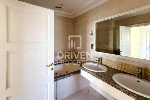 Вилла с 4 спальнями в Canal Cove Villas, ОАЭ №192933 25