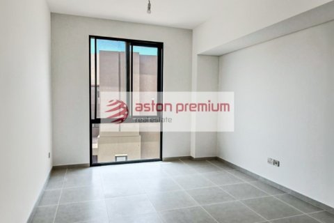 Villa de 4 dormitorios en Jebel Ali, UAE No. 170320 14