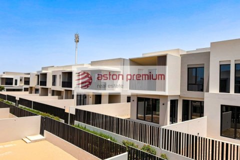 Townhouse de 4 dormitorios en Jebel Ali, UAE No. 170319 5