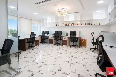 305مربع، مكتب في دبي, الإمارات العربية المتحدة رقم 160669 11