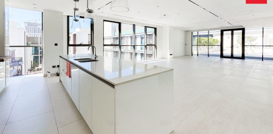 Квартира с 4 спальнями  №111464