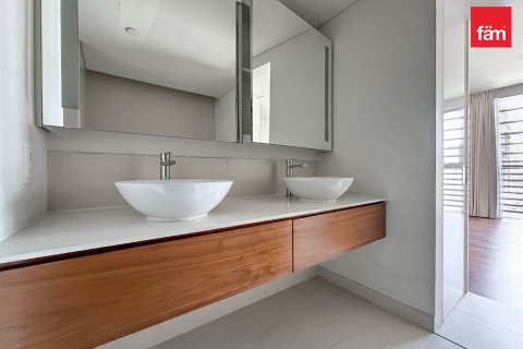 Appartement de 4 chambres  No. 111464 25