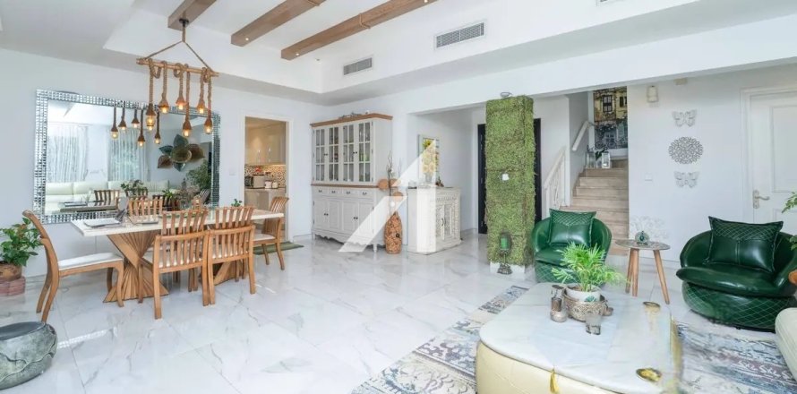 4 bedrooms Villa No. 116646