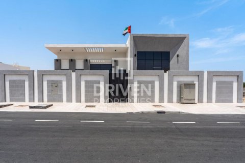 Вилла с 3 спальнями в Nad Al Sheba 1, ОАЭ №191640
