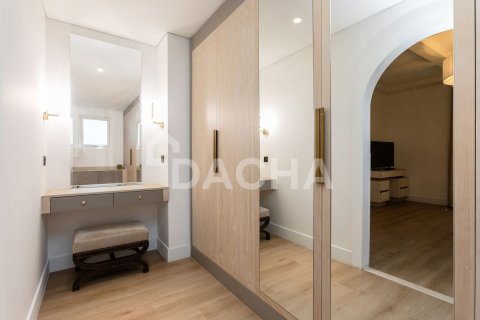 4 غرف نوم فيلا في Dubai Land, الإمارات العربية المتحدة رقم 163490 18