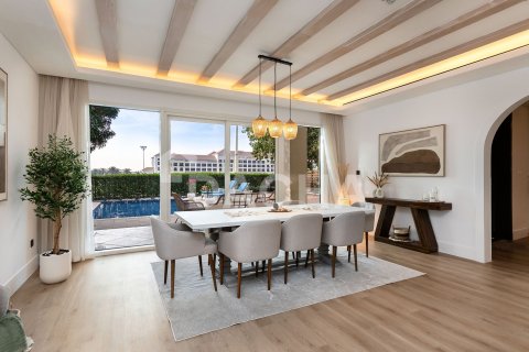 4 غرف نوم فيلا في Dubai Land, الإمارات العربية المتحدة رقم 163490 31
