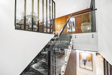 Вилла с 6 спальнями №128580 17