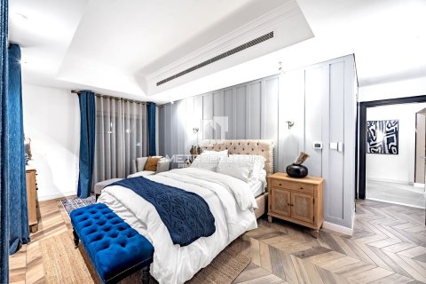 Вилла с 6 спальнями №128580 11