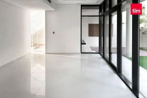 Townhouse de 3 dormitorios en Dubai, UAE No. 140510 3