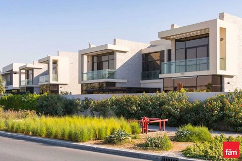 Townhouse de 3 dormitorios en Dubai, UAE No. 140510