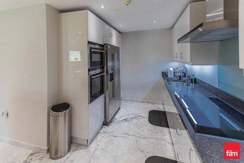 2 bedrooms Apartment in Dubai, UAE No. 140508 13