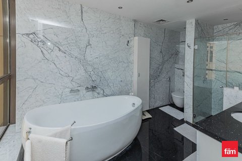 2 bedrooms Apartment in Dubai, UAE No. 140508 22