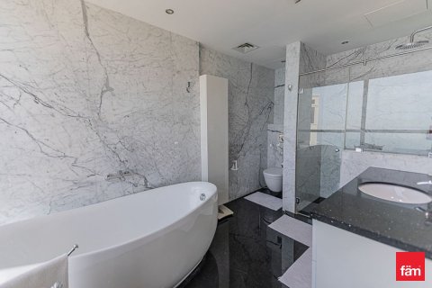 2 bedrooms Apartment in Dubai, UAE No. 140508 23