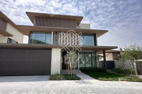 Villa de 4 dormitorios en Dubai, UAE No. 162796