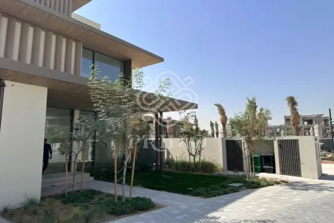 Villa de 4 dormitorios en Dubai, UAE No. 162796 3