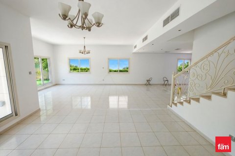 Villa de 4 dormitorios en Dubai, UAE No. 162795 12