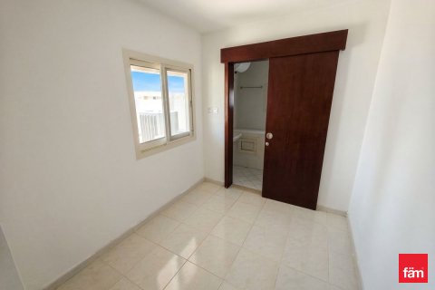Villa de 4 dormitorios en Dubai, UAE No. 162795 3