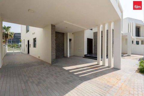 6 bedrooms Villa in Dubai, UAE No. 115908 10