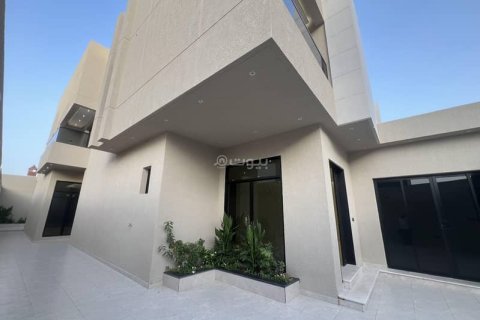 Villa de 6 dormitorios en Riyadh, Saudi Arabia No. 67523 6
