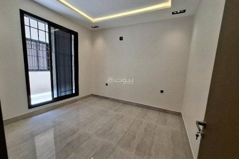 Villa de 6 dormitorios en Riyadh, Saudi Arabia No. 67525 10