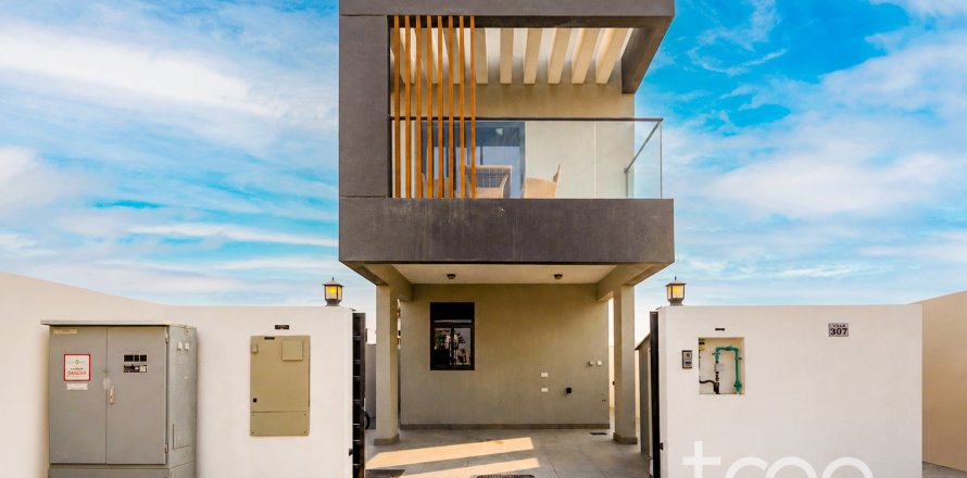 Villa de 3 chambres à Dubai, UAE No. 199077