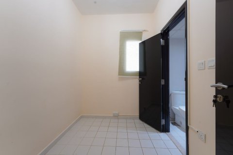 Commercial property de 4 dormitorios en Al Reef, UAE No. 79994 13